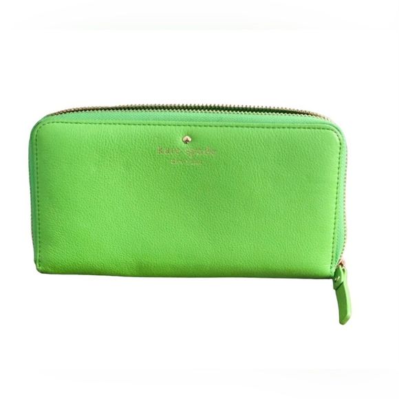 kate spade Handbags - Kate Spade Spencer Zip Around Green Jay